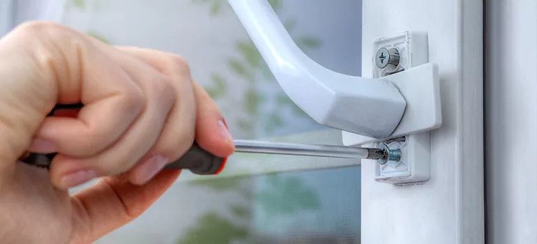 Window Crack Repair in East Lake-Orient Park, FL